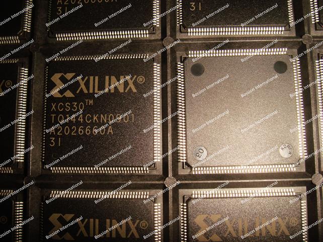 XCS30-3TQ144I